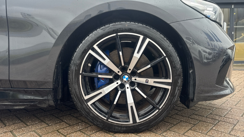 BMW i5 250kW eDrive40 M Sport 84kWh 4dr Auto Electric Saloon